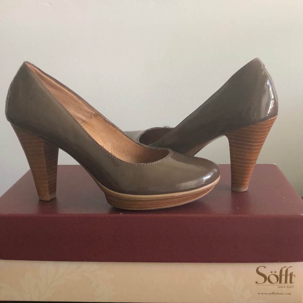 Soft Taupe Grey Patent Heel 6.5
